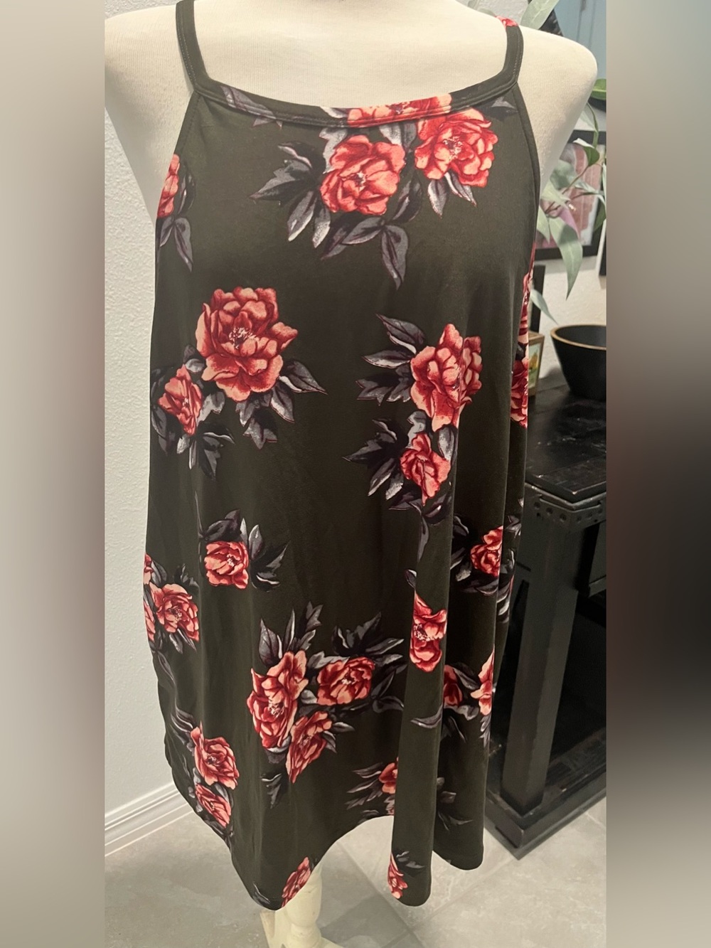 Olive Green Floral Plus Size Tank Top with Red Rose Print